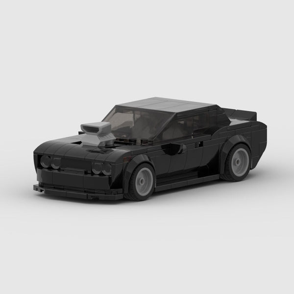 Dodge Challenger — 1:24 Scale LEGO-Compatible Building Kit