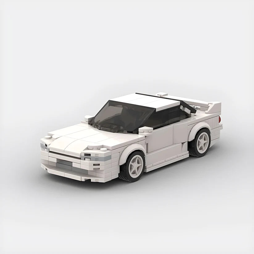 Nissan R32 Skyline GT-R — 1:24 Scale LEGO-Compatible Building Kit
