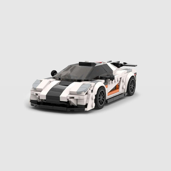 Koenigsegg One — 1:24 Scale LEGO-Compatible Building Kit