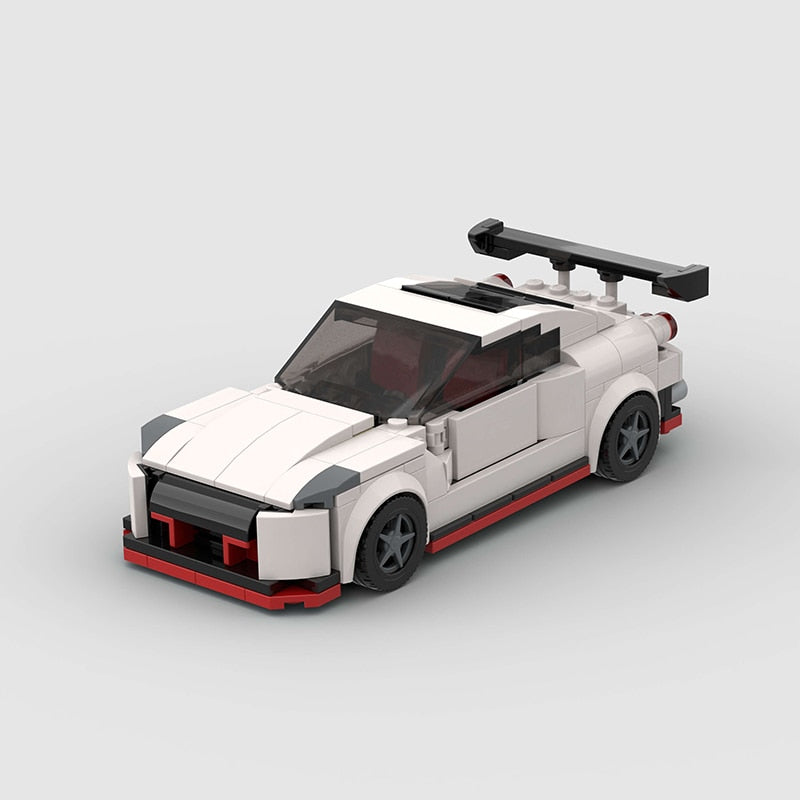 Nissan R35 GT-R — 1:24 Scale LEGO-Compatible Building Kit
