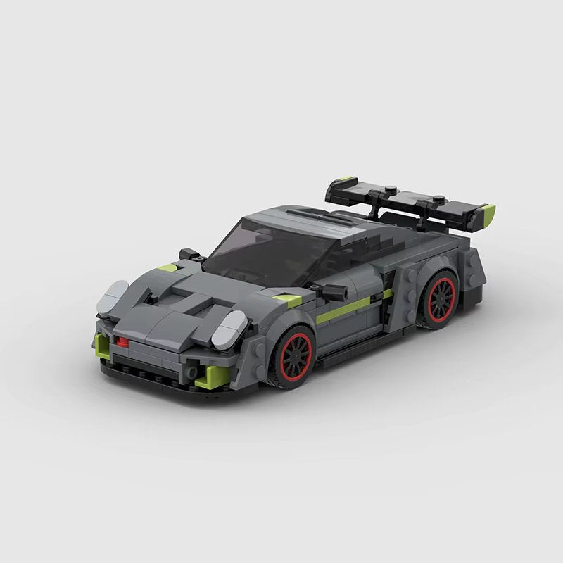 Porsche 911 GT2 RS — 1:24 Scale LEGO-Compatible Building Kit