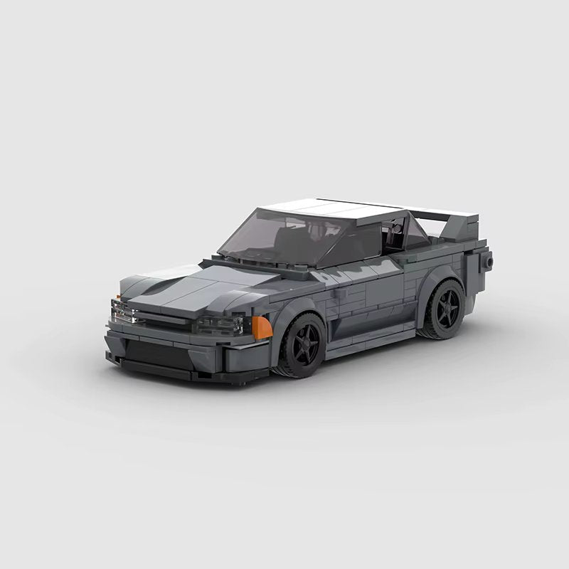 Nissan R32 Skyline GT-R — 1:24 Scale LEGO-Compatible Building Kit