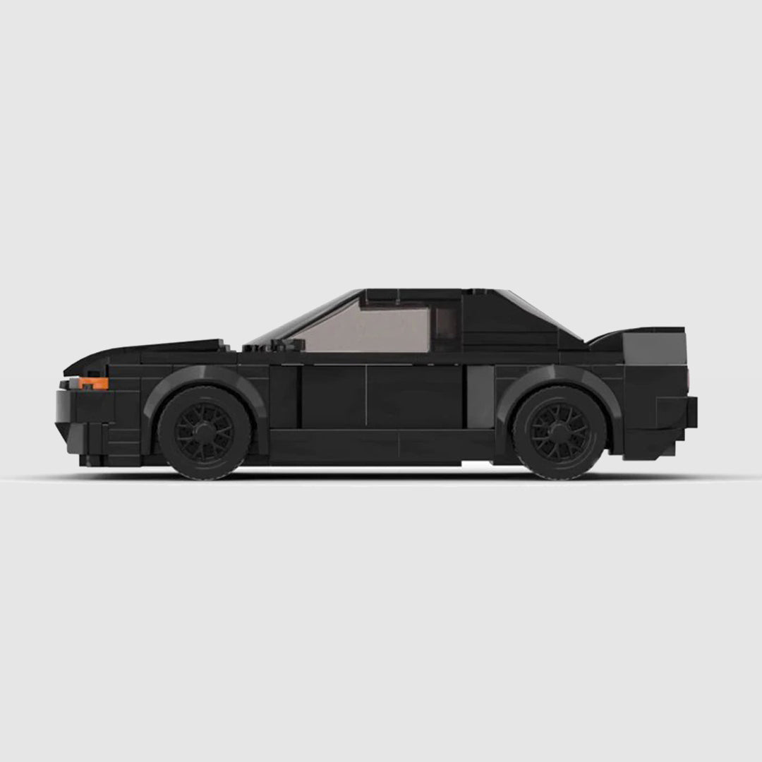 Nissan R32 Skyline GT-R Building Kit — Rear View | Rova