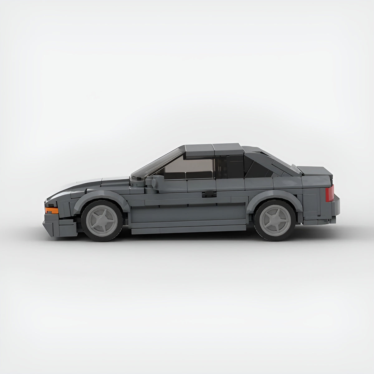 BMW 850CSi Building Kit — Detail View | Rova