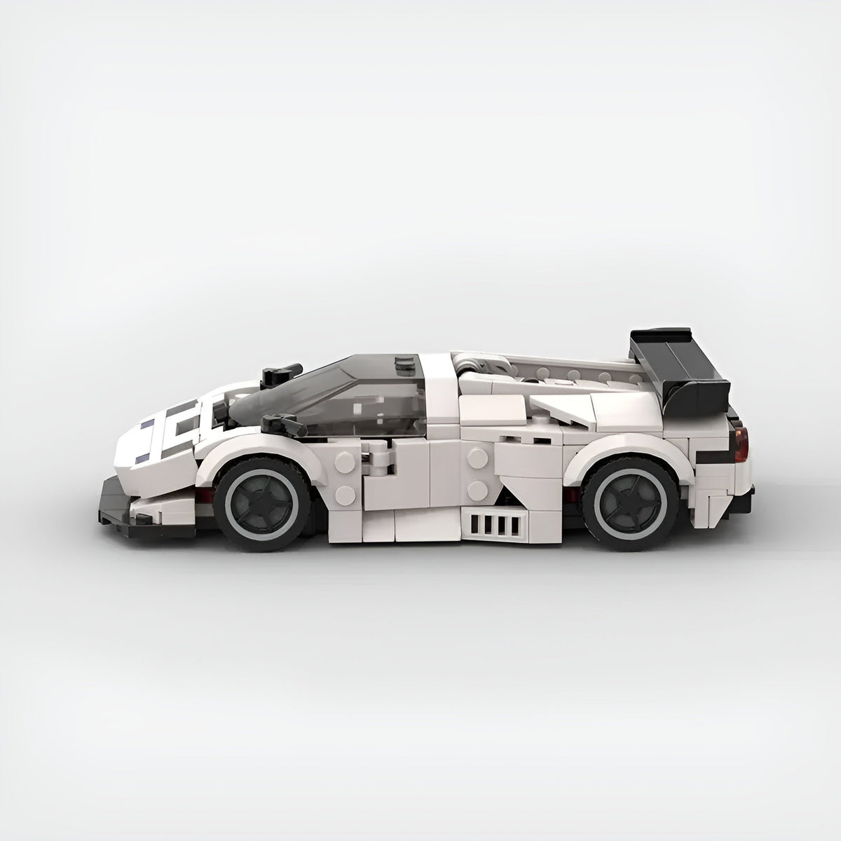 Lamborghini Diablo GT Building Kit — Detail View | Rova